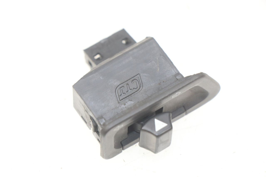 photo de TURN SIGNAL SWITCH PEUGEOT TWEET 4T 50 (2018 - 2020)