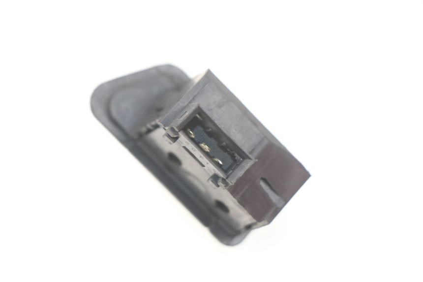 photo de TURN SIGNAL SWITCH PEUGEOT TWEET 4T 50 (2018 - 2020)