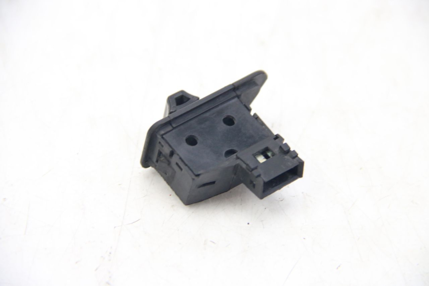 photo de TURN SIGNAL SWITCH PEUGEOT TWEET 4T 50 (2010 - 2014)