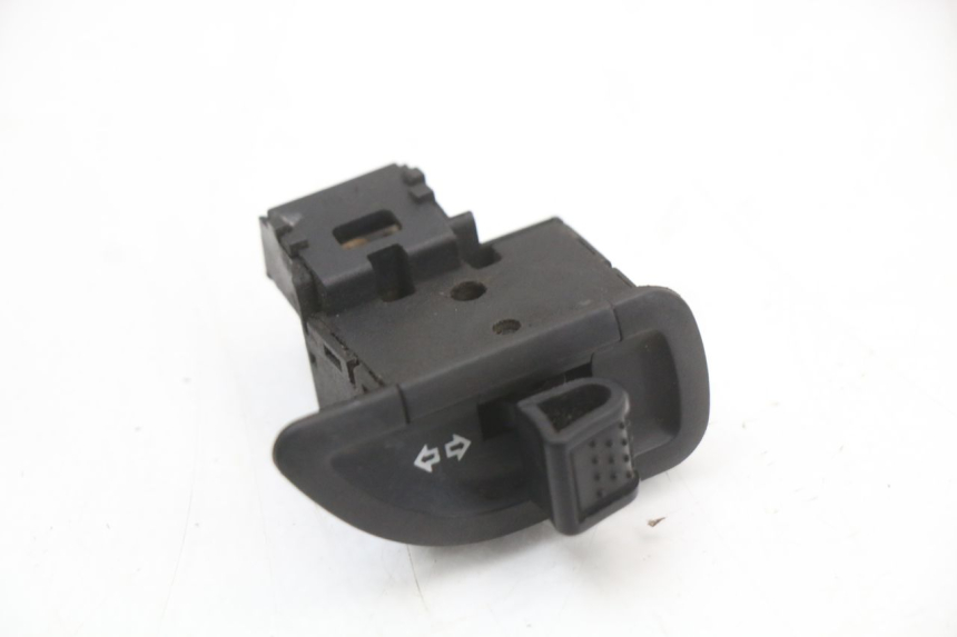 photo de TURN SIGNAL SWITCH PIAGGIO MP3 500 (2011 - 2015)