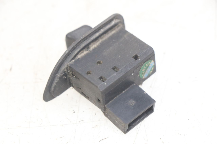 photo de TURN SIGNAL SWITCH PIAGGIO XEVO - X EVO 125 (2007 - 2016)