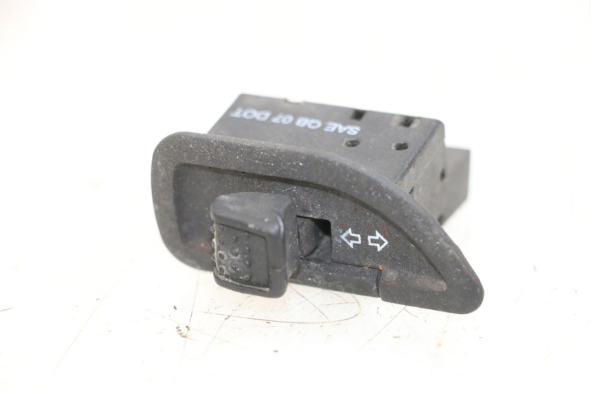 photo de TURN SIGNAL SWITCH PIAGGIO XEVO - X EVO 125 (2007 - 2016)