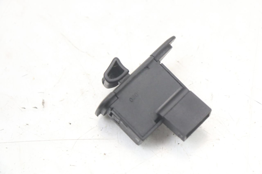 photo de TURN SIGNAL SWITCH PIAGGIO XEVO - X EVO 125 (2007 - 2016)