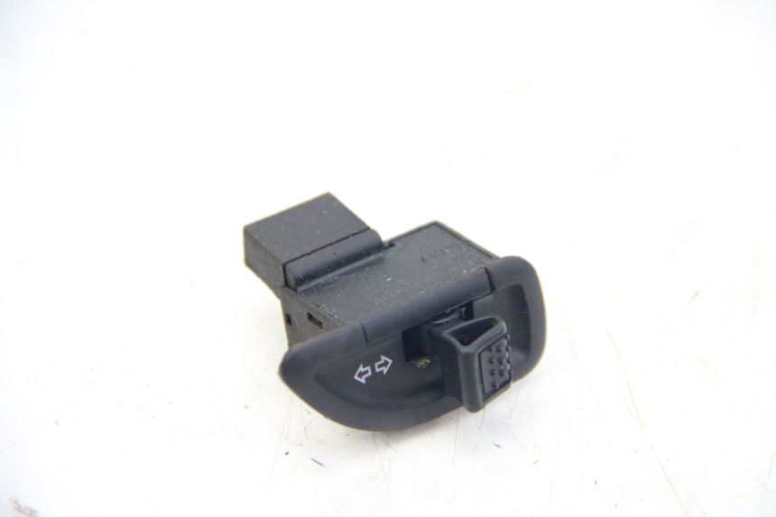 photo de TURN SIGNAL SWITCH PIAGGIO ZIP 2T 50 (2009 - 2019)