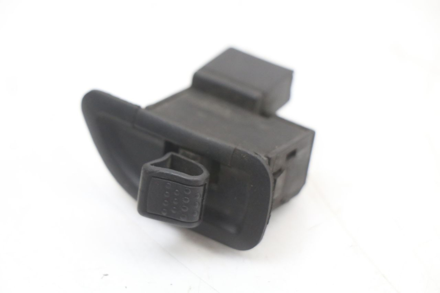 photo de TURN SIGNAL SWITCH PIAGGIO ZIP 2T 50 (2009 - 2019)