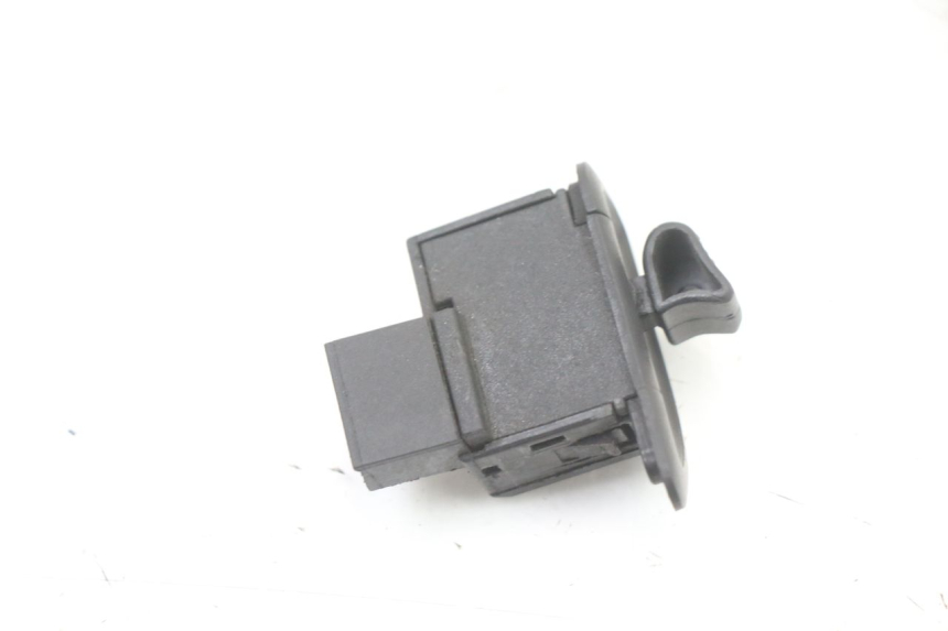 photo de TURN SIGNAL SWITCH PIAGGIO ZIP 2T 50 (2009 - 2019)