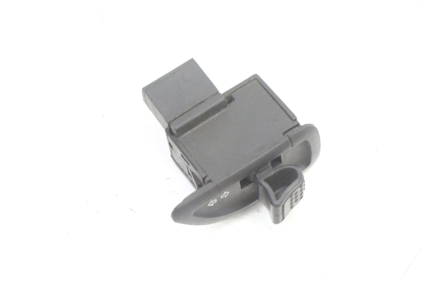 photo de TURN SIGNAL SWITCH PIAGGIO ZIP 2T 50 (2009 - 2019)