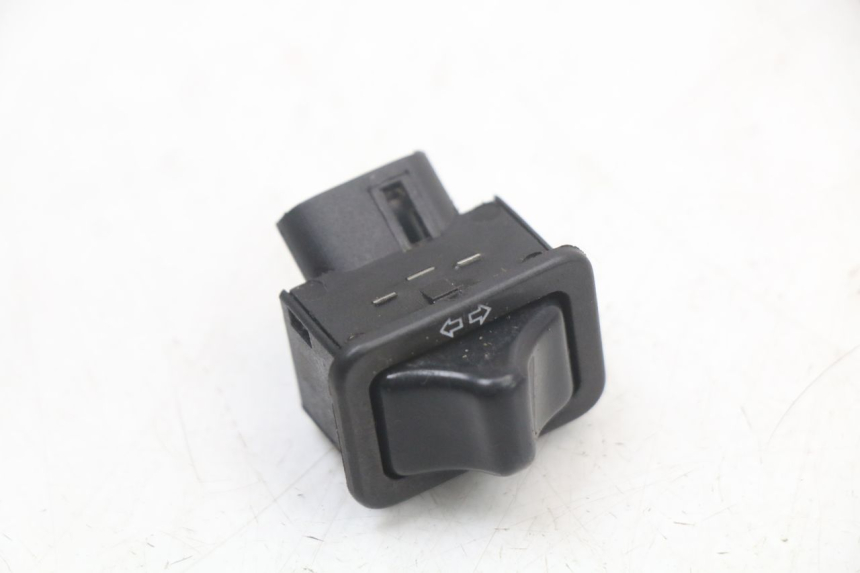 photo de TURN SIGNAL SWITCH PIAGGIO ZIP RST 50 (1996 - 1998)