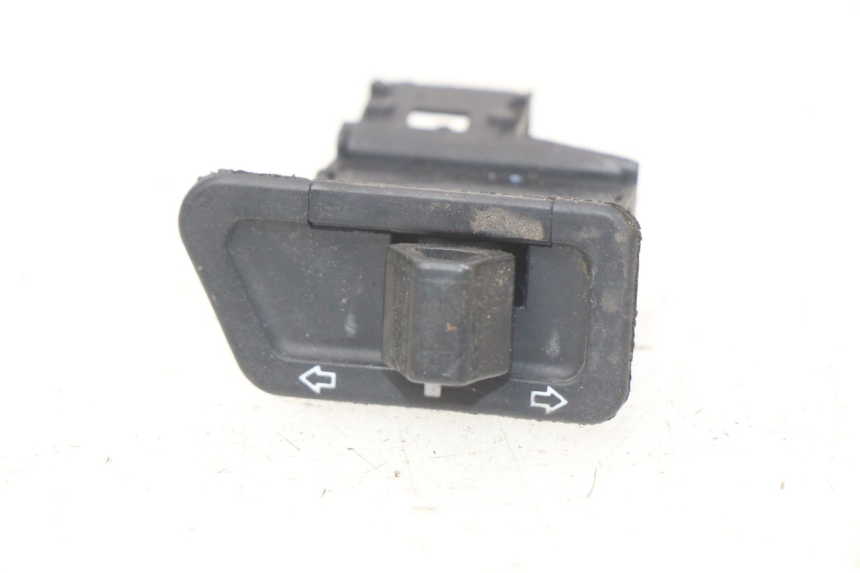 photo de TURN SIGNAL SWITCH RIDE CLASSIC 2T 50 (2014 - 2022)