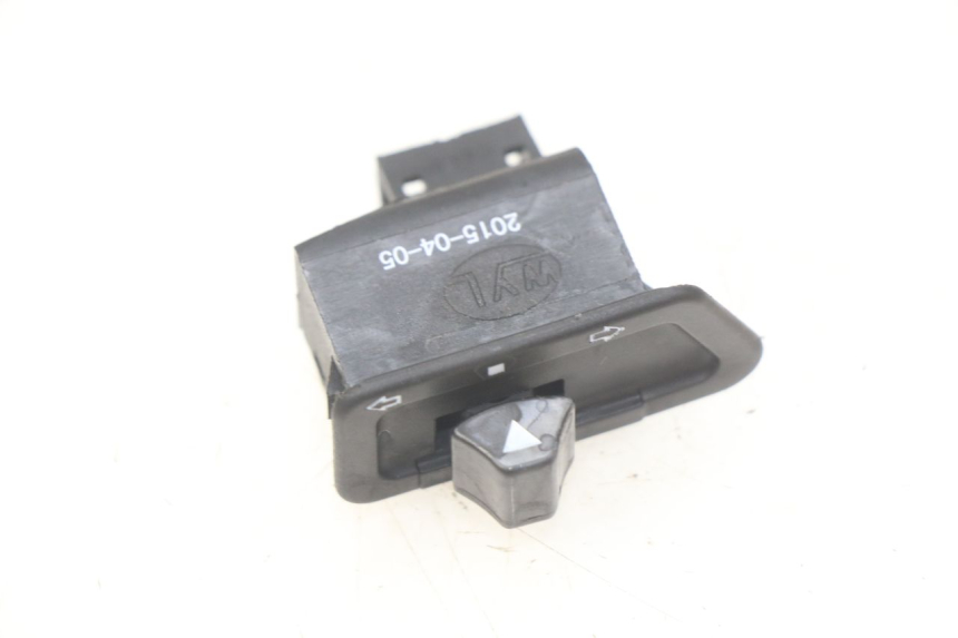 photo de TURN SIGNAL SWITCH RIDE CLASSIC 2T 50 (2014 - 2022)