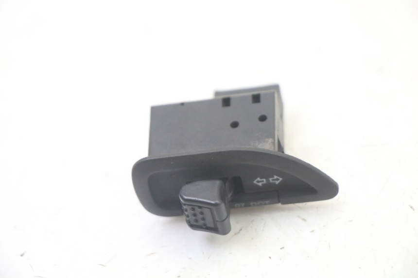 photo de TURN SIGNAL SWITCH APRILIA SXR 50 (2021 - 2023)