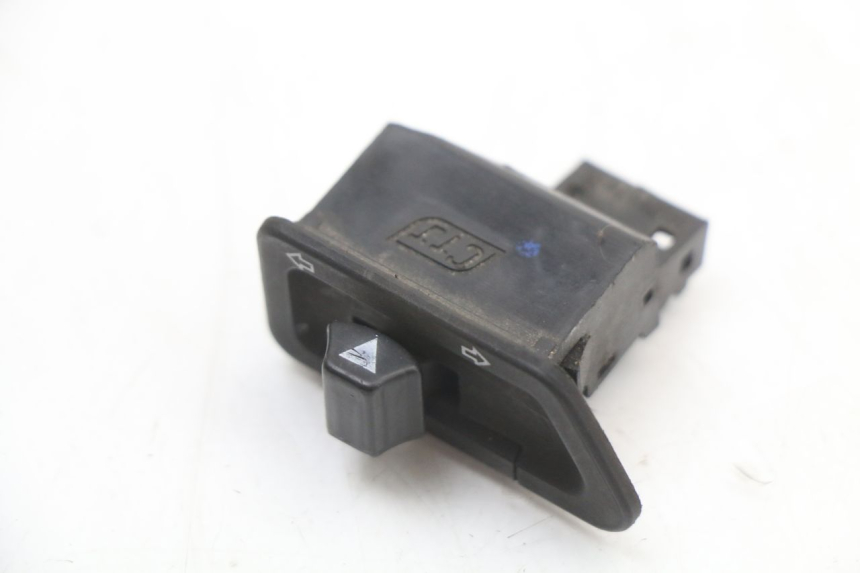 photo de TURN SIGNAL SWITCH SYM FIDDLE 2 50 (2008 - 2013)