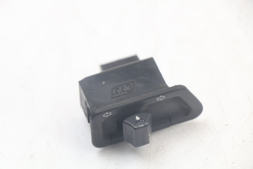 photo de TURN SIGNAL SWITCH SYM FIDDLE 2 50 (2008 - 2013)