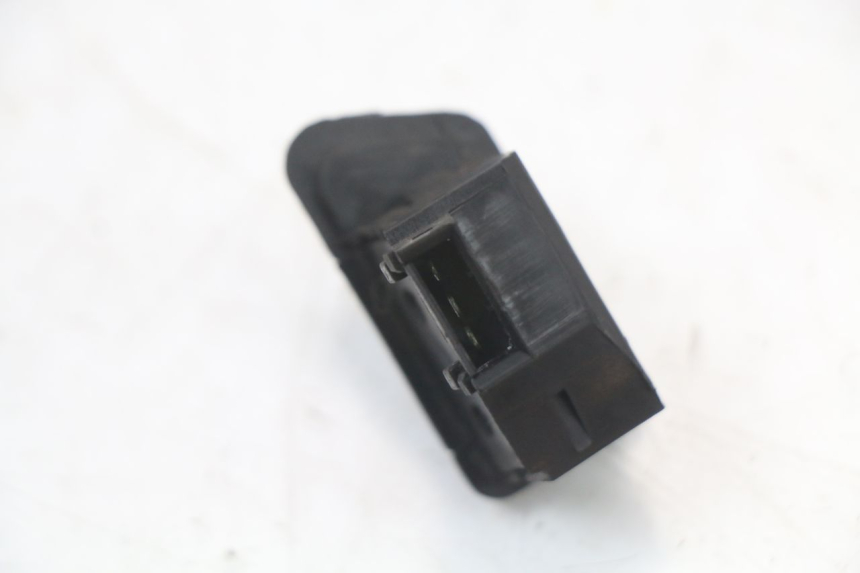 photo de TURN SIGNAL SWITCH SYM FIDDLE 3 III 50 (2014 - 2017)