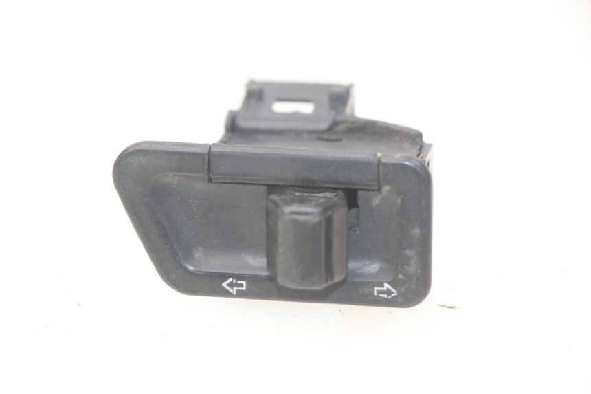 photo de TURN SIGNAL SWITCH SYM ORBIT 2 2T 50 (2008 - 2018)