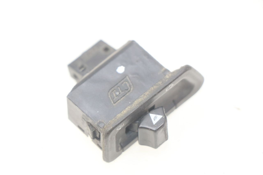 photo de TURN SIGNAL SWITCH SYM ORBIT 2 2T 50 (2008 - 2018)
