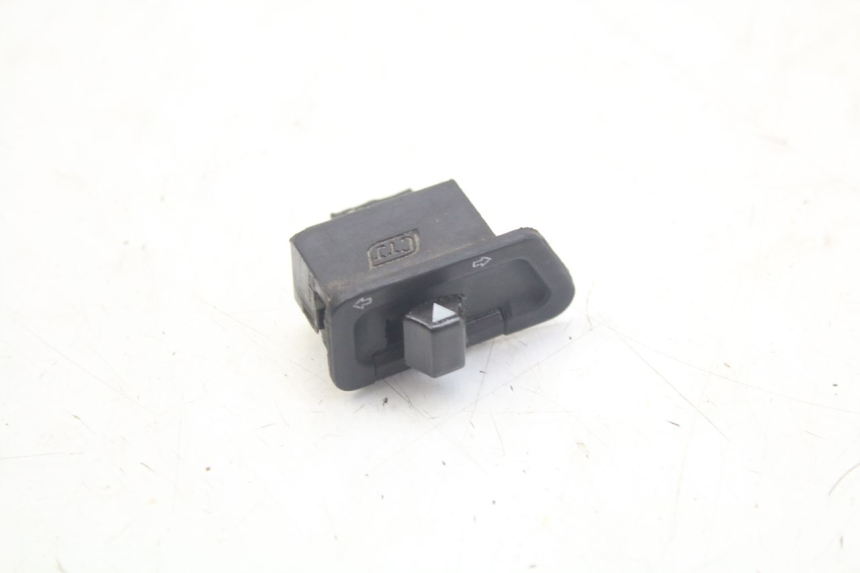 photo de TURN SIGNAL SWITCH SYM ORBIT 2 4T 50 (2018 - 2022)