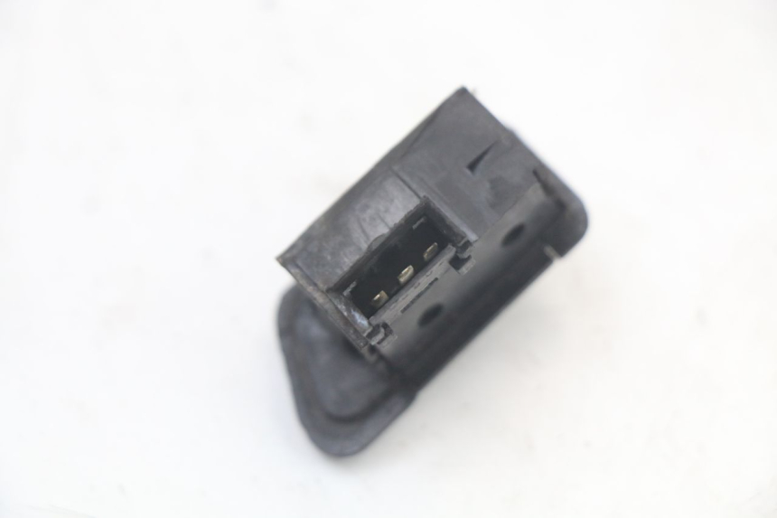 photo de TURN SIGNAL SWITCH SYM ORBIT 2 4T 50 (2018 - 2022)