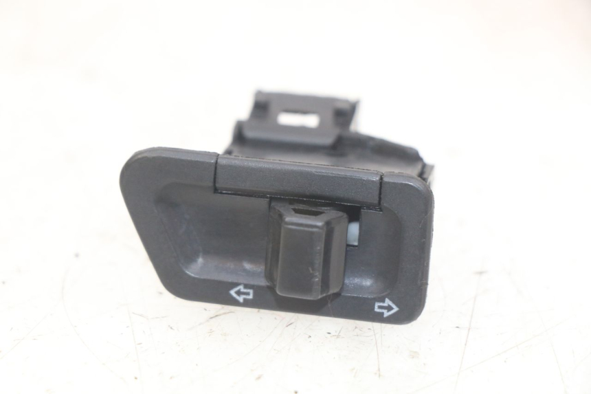 photo de TURN SIGNAL SWITCH SYM X-PRO 4T 50 (2014 - 2021)