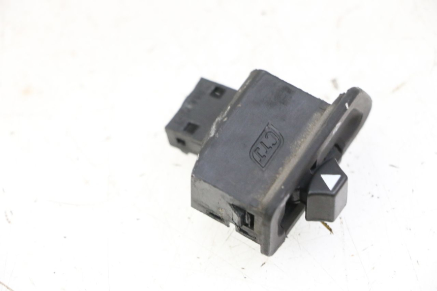 photo de TURN SIGNAL SWITCH PEUGEOT TWEET 4T 50 (2018 - 2020)