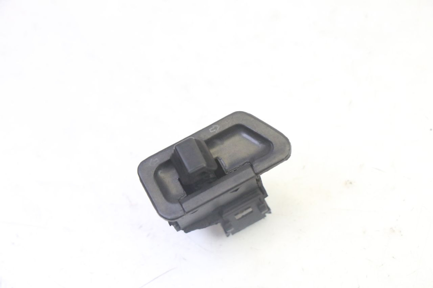 photo de TURN SIGNAL SWITCH PEUGEOT TWEET PRO CARGO 50 (2018 - 2020)
