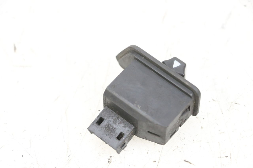 photo de TURN SIGNAL SWITCH YAMAHA XMAX X-MAX 125 (2006 - 2009) - Component detail