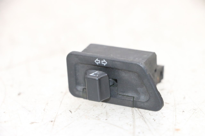 photo de TURN SIGNAL SWITCH YAMAHA XMAX X-MAX 125 (2006 - 2009) - Main view