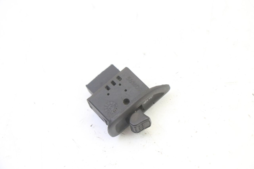 photo de TURN SIGNAL SWITCH PIAGGIO X9 EVOLUTION 125 (2003 - 2007)