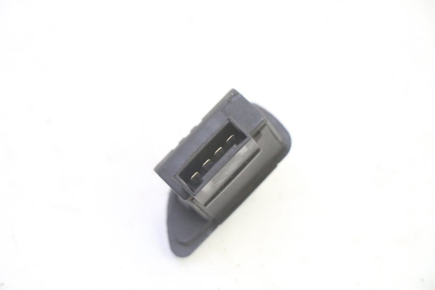 photo de TURN SIGNAL SWITCH PIAGGIO X9 EVOLUTION 125 (2003 - 2007)