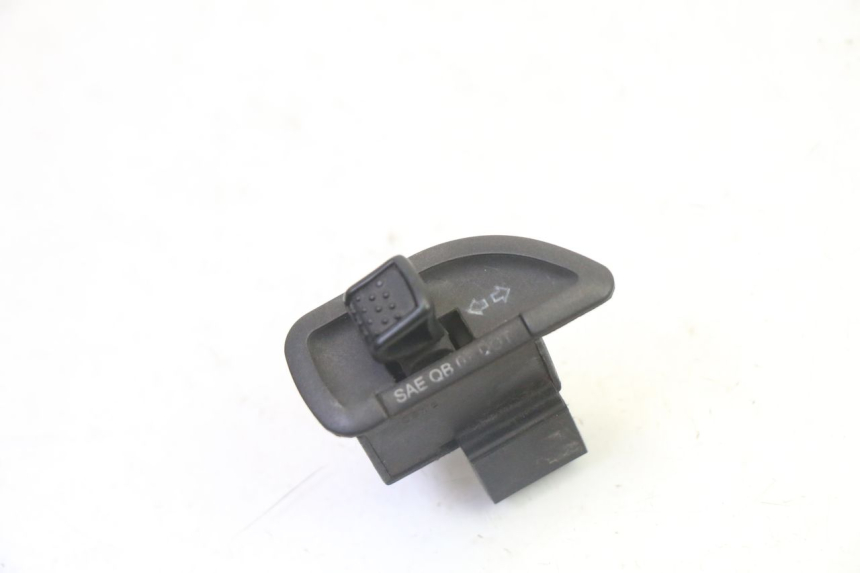 photo de TURN SIGNAL SWITCH PIAGGIO XEVO - X EVO 125 (2007 - 2016)