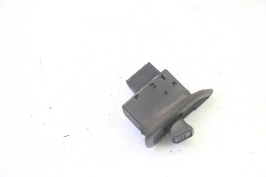 photo de TURN SIGNAL SWITCH PIAGGIO XEVO - X EVO 125 (2007 - 2016)