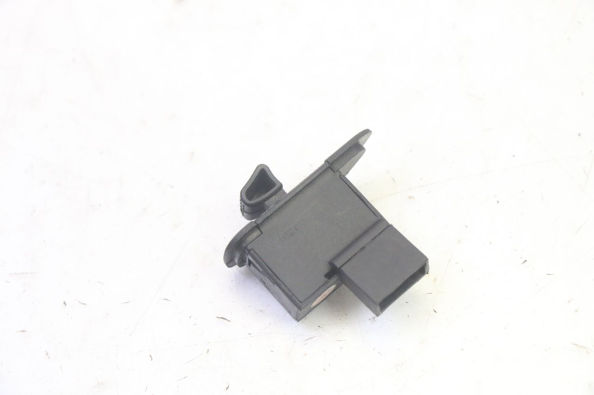 photo de TURN SIGNAL SWITCH PIAGGIO XEVO - X EVO 125 (2007 - 2016) - Zoom on usage condition