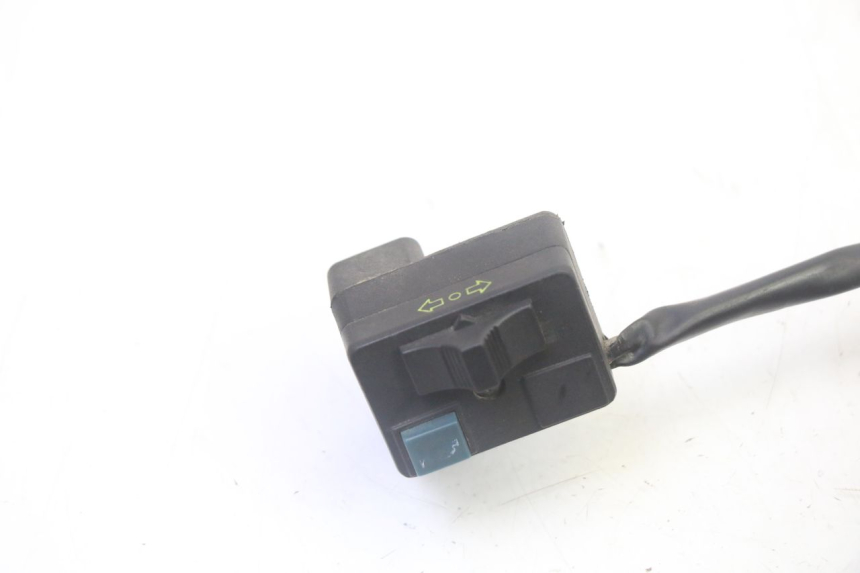 photo de TURN SIGNAL SWITCH YAMAHA YFM GRIZZLY 550 (2008 - 2015)
