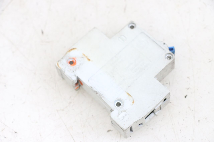 photo de SWITCH ON OFF EFUN PUSA 1 - Alternative perspective