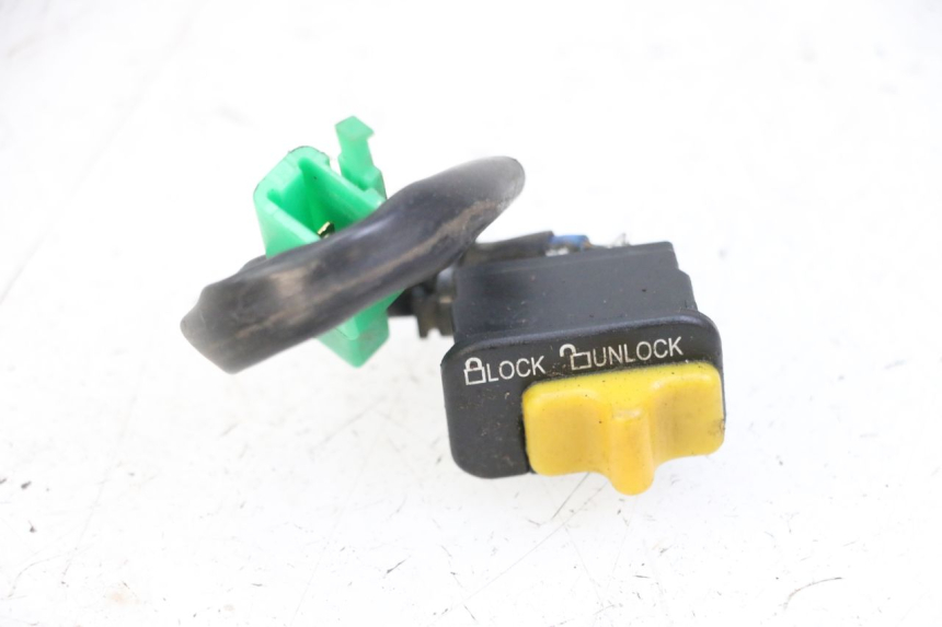 photo de SWITCH ON OFF PEUGEOT TWEET 4T 50 (2014 - 2019)