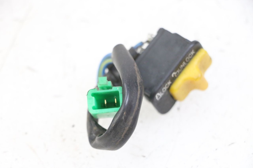 photo de SWITCH ON OFF PEUGEOT TWEET 4T 50 (2014 - 2019)