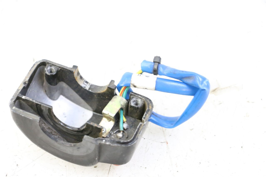 photo de RIGHT HANDLEBAR SWITCH KYMCO AGILITY 4T 50 (2018 - 2022)