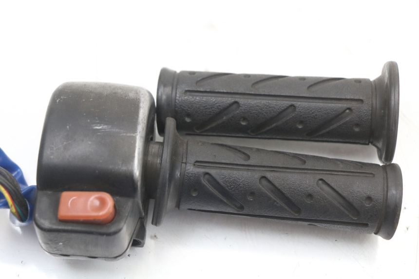photo de RIGHT SWITCH KYMCO AGILITY CARRY 50 (2011 - 2020)