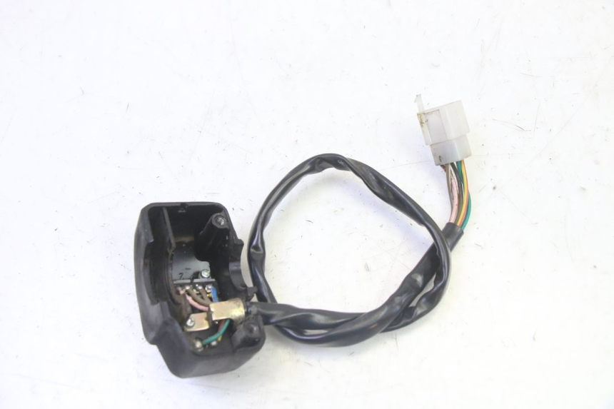 photo de RIGHT HANDLEBAR SWITCH KYMCO AGILITY NAKED RENOUVO 2T 50 (2011 - 2018)