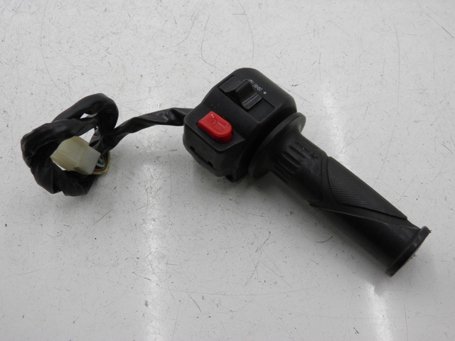 photo de RIGHT SWITCH BENZHOU YY50QT31 VINTAGE 50 (2009 - 2012)