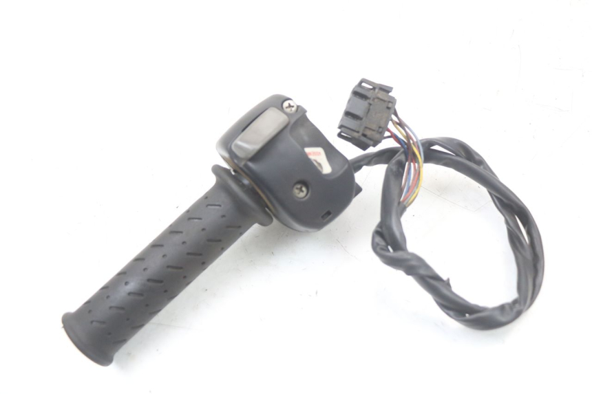 photo de RIGHT HANDLEBAR SWITCH BMW C1 125 (2000 - 2003)