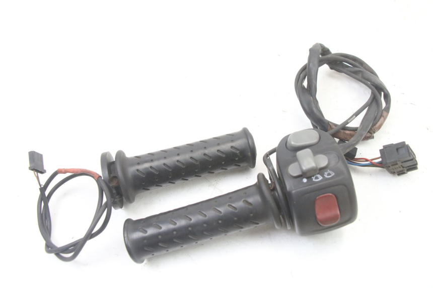 photo de RIGHT HANDLEBAR SWITCH BMW C1 125 (2000 - 2003)