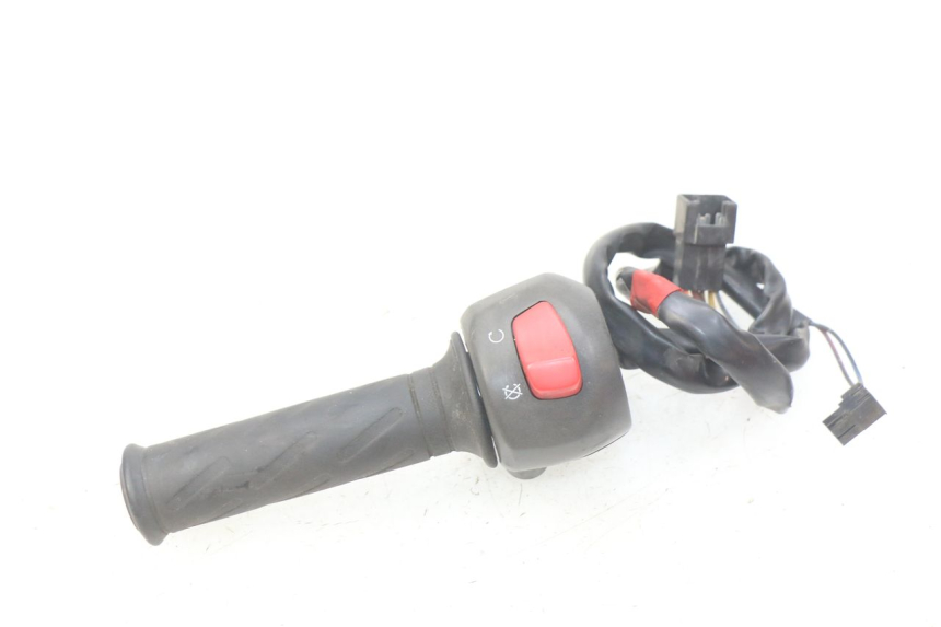 photo de RIGHT HANDLEBAR SWITCH SUZUKI BURGMAN 125 (2007 - 2014)