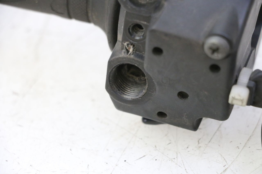 photo de RIGHT HANDLEBAR SWITCH SUZUKI BURGMAN 125 (2007 - 2014)