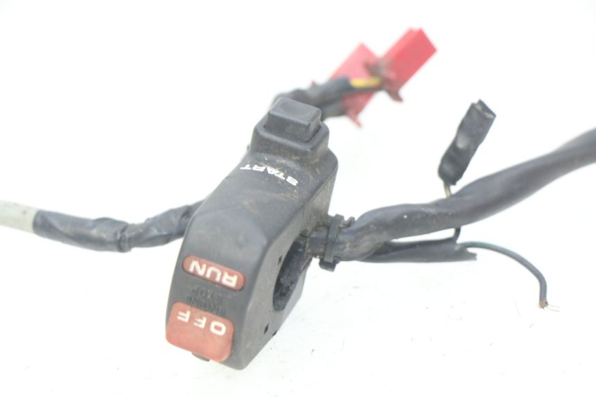 photo de RIGHT HANDLEBAR SWITCH HONDA CBR RR FIREBLADE 900 (1992 - 1994)
