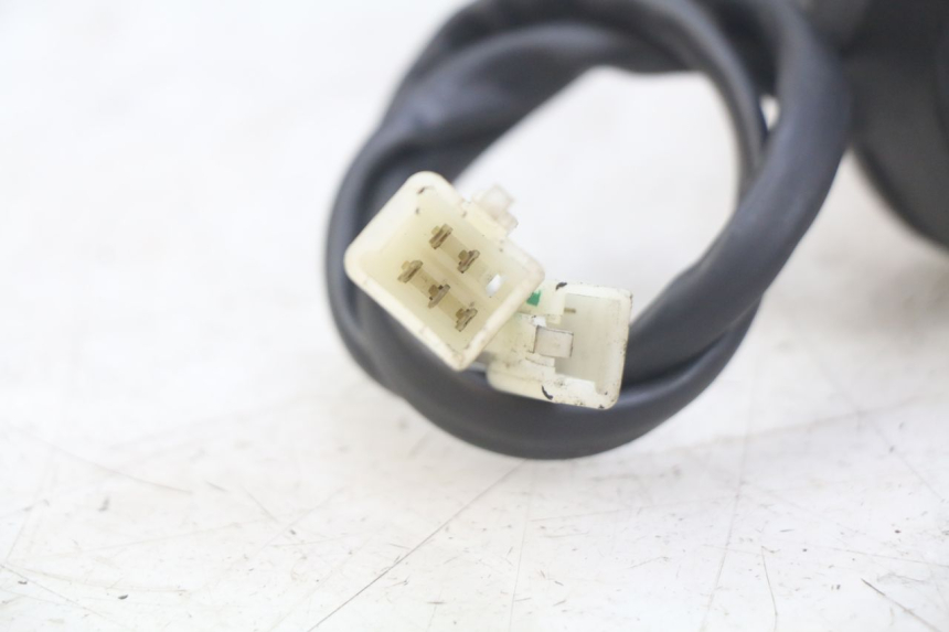 photo de RIGHT HANDLEBAR SWITCH PEUGEOT CITYSTAR AIR 125 (2014 - 2017)