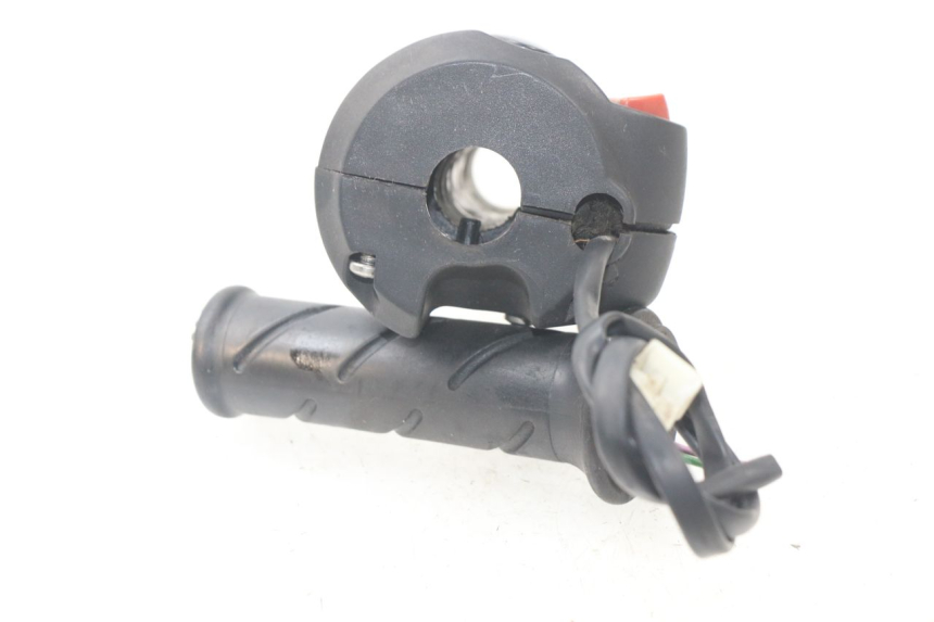 photo de RIGHT HANDLEBAR SWITCH PEUGEOT CITYSTAR 50 (2013 - 2017)