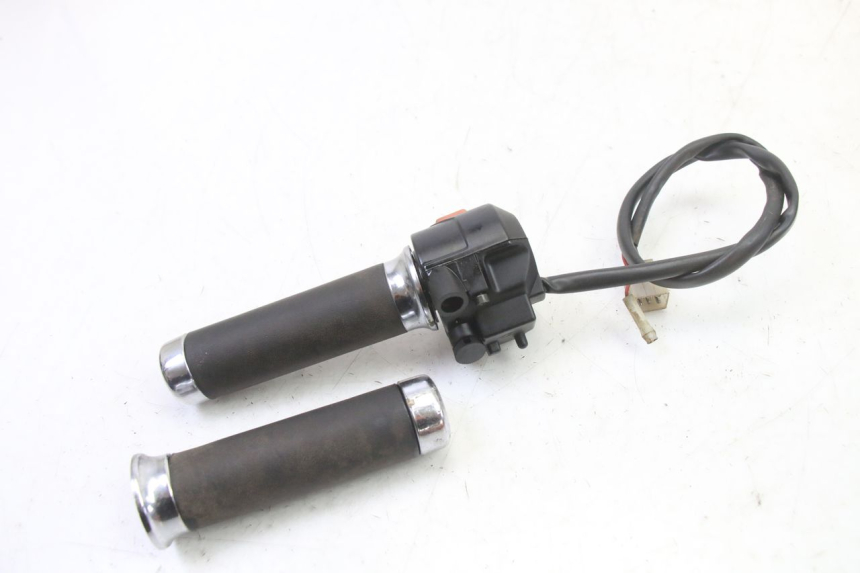 photo de RIGHT SWITCH APRILIA CLASSIC 125 (1995 - 2001)