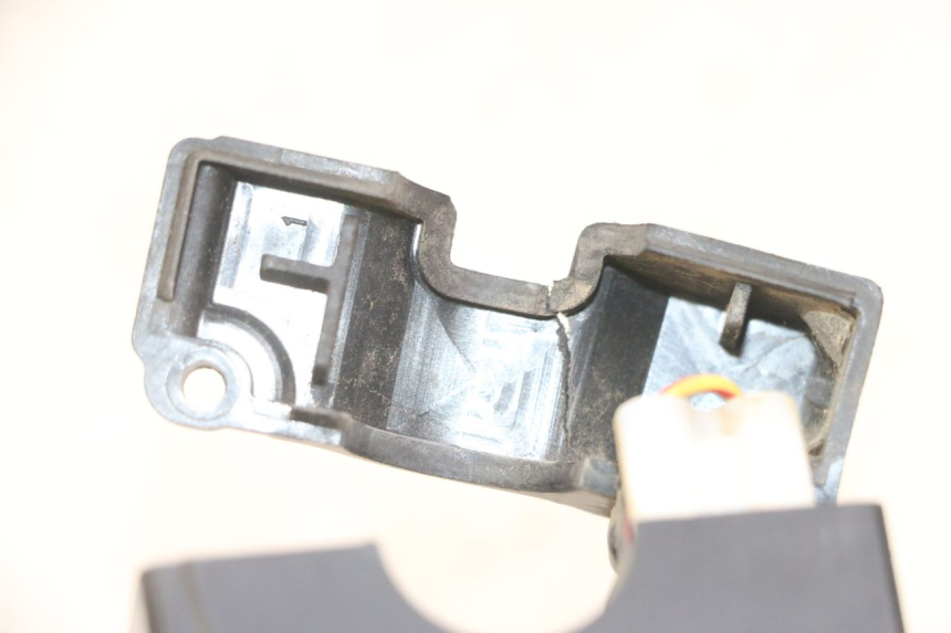 photo de RIGHT SWITCH HONDA CRF-F CRF F 110 (2019 - 2022)