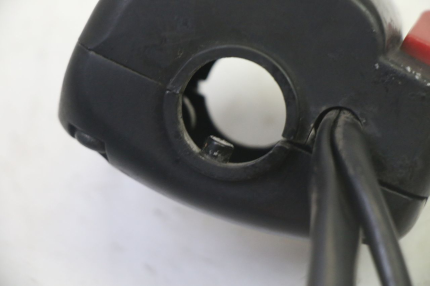 photo de RIGHT HANDLEBAR SWITCH SYM CROX 4T 50 (2016 - 2023)